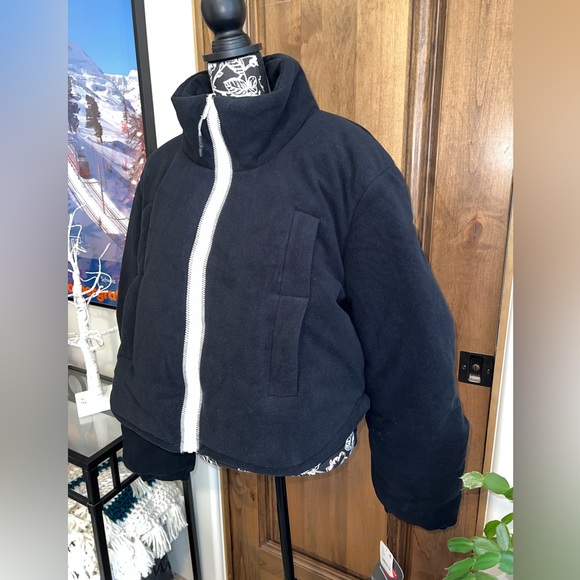 Free People Renegade Fleece Puffer. Black. Size Large. NWT - Picture 5 of 11